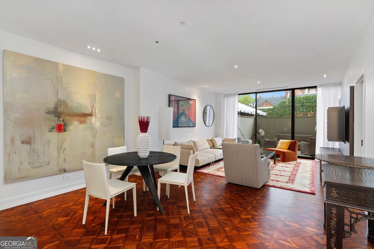 2660 Peachtree Road Nw # 4e Property Photo