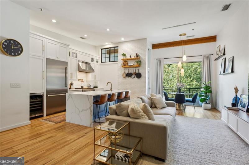 455 Glen Iris Drive # U Property Photo