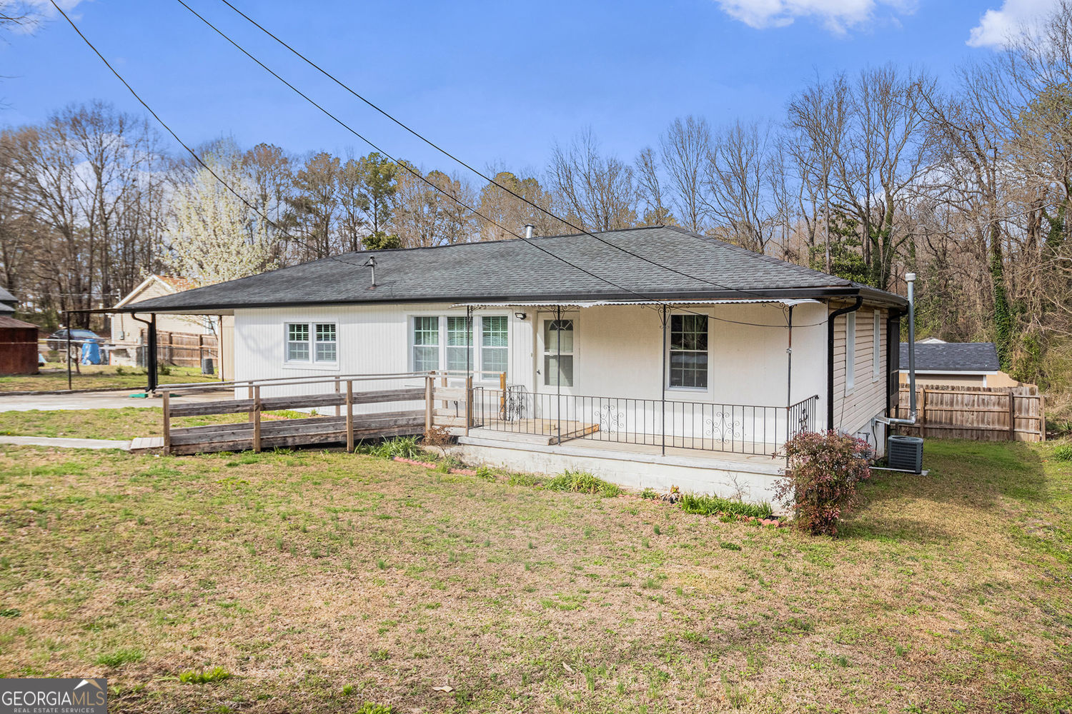 4987 Main Street Property Photo