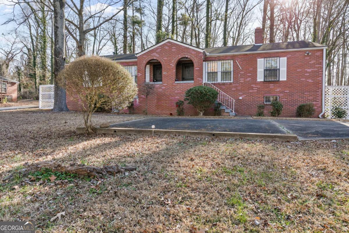 162 Fairburn Road Sw Property Photo 1