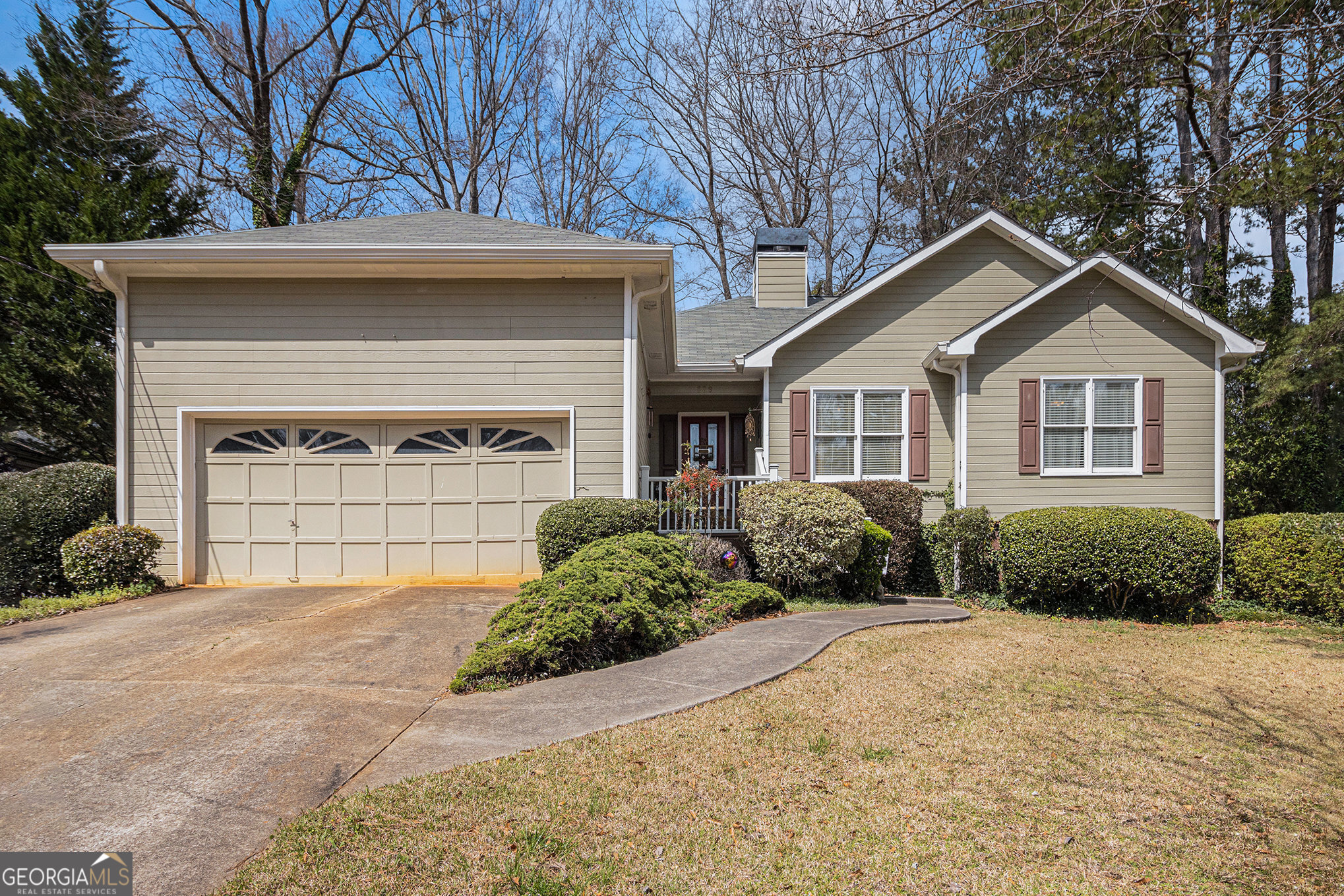 229 Larcom Lane Property Photo