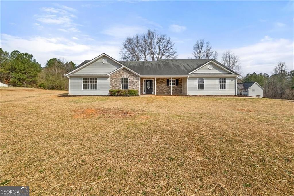 85 Blue Jay Drive Property Photo