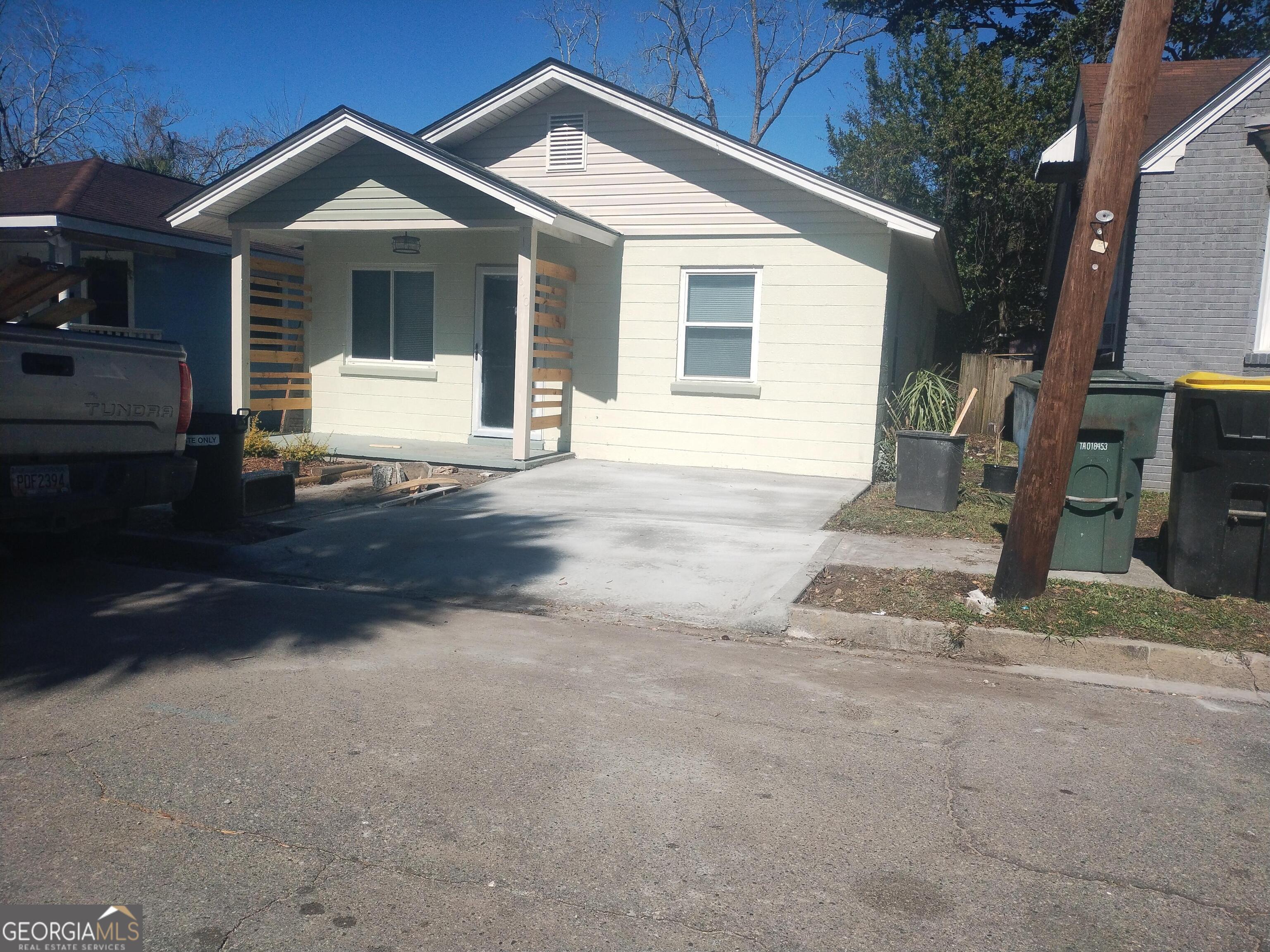 610 W 35th Street Property Photo