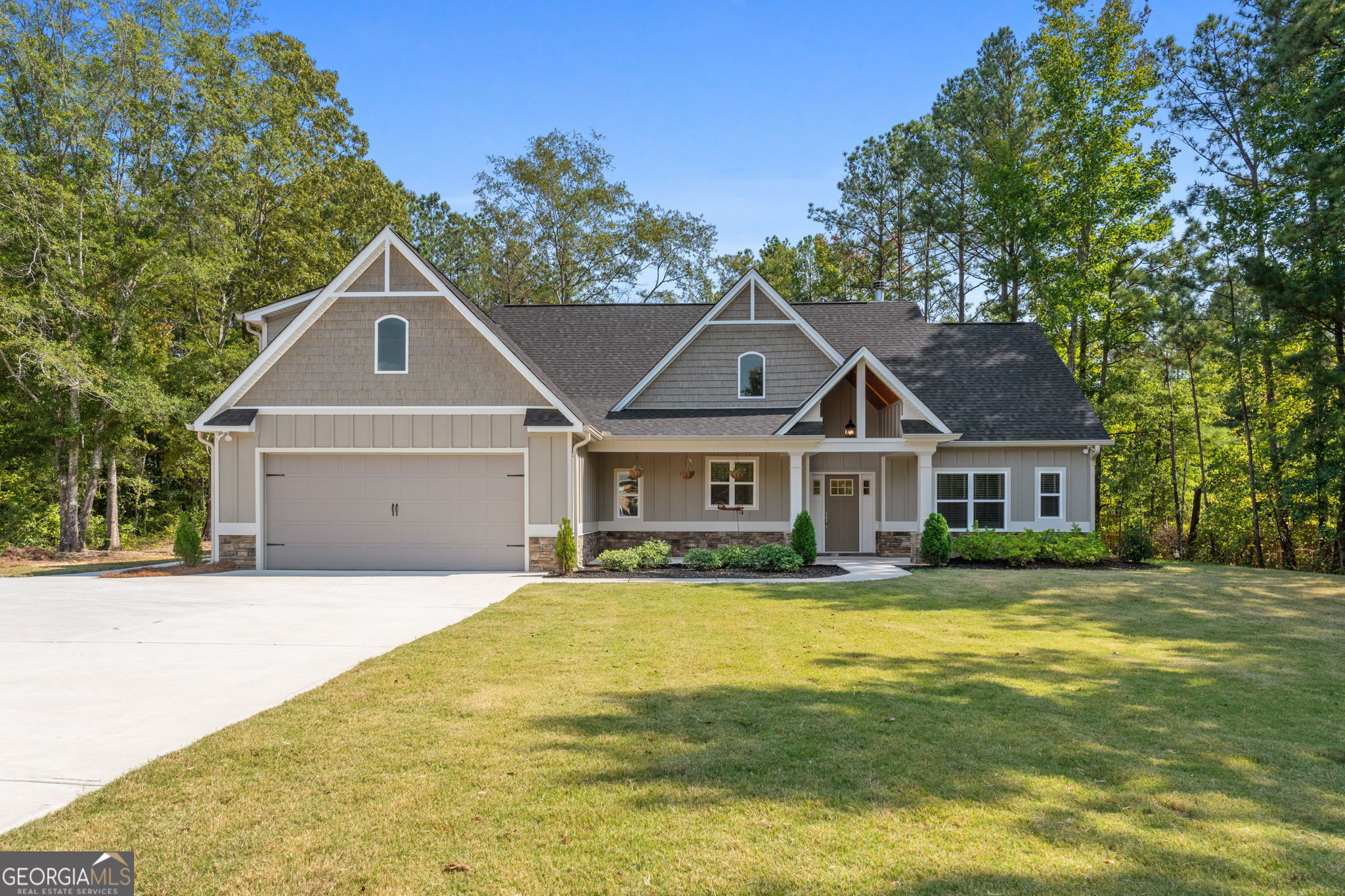 30233 Real Estate Listings Main Image