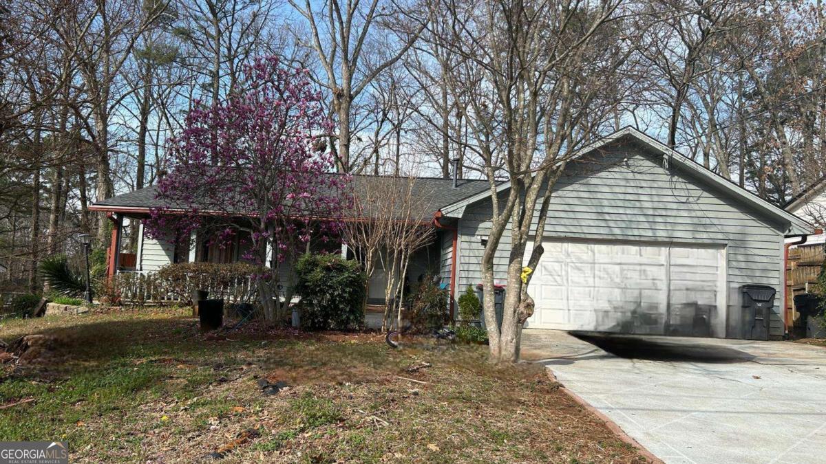 1302 Buttercup Court Property Photo 1