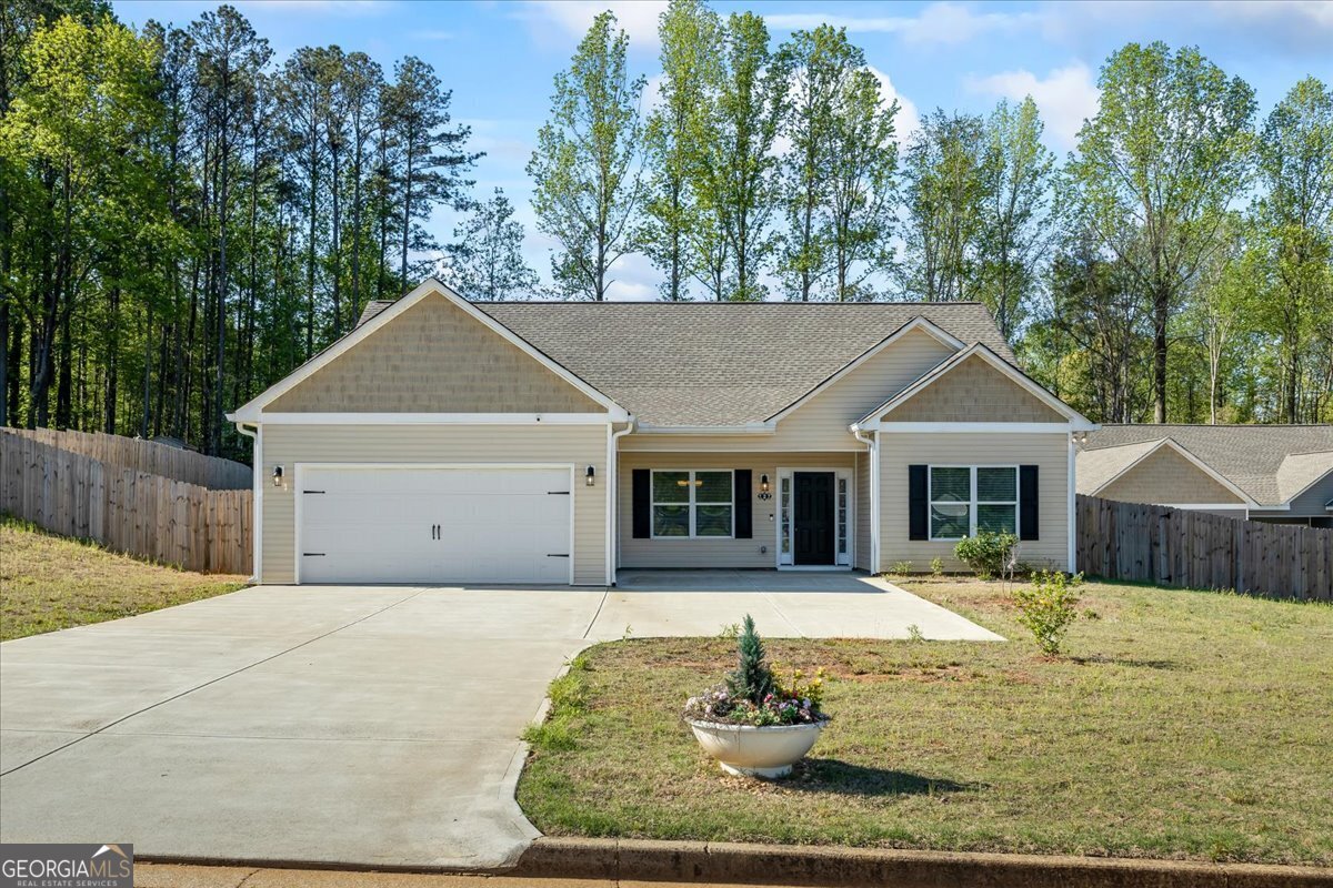 127 Cranbrooke Dr Property Photo