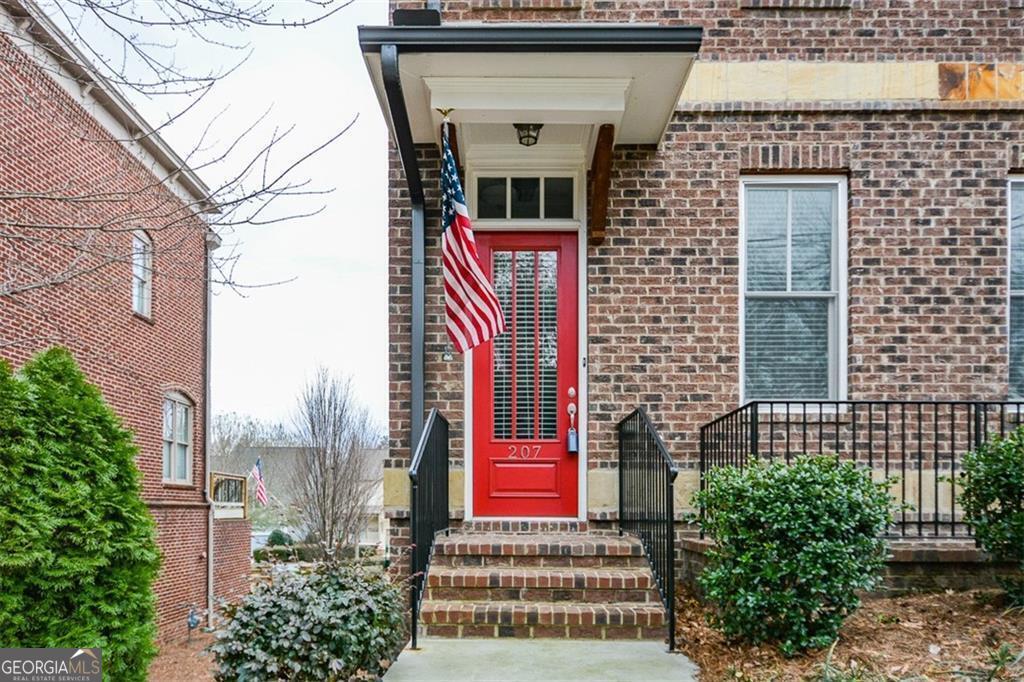 207 Cole Street Ne Property Photo