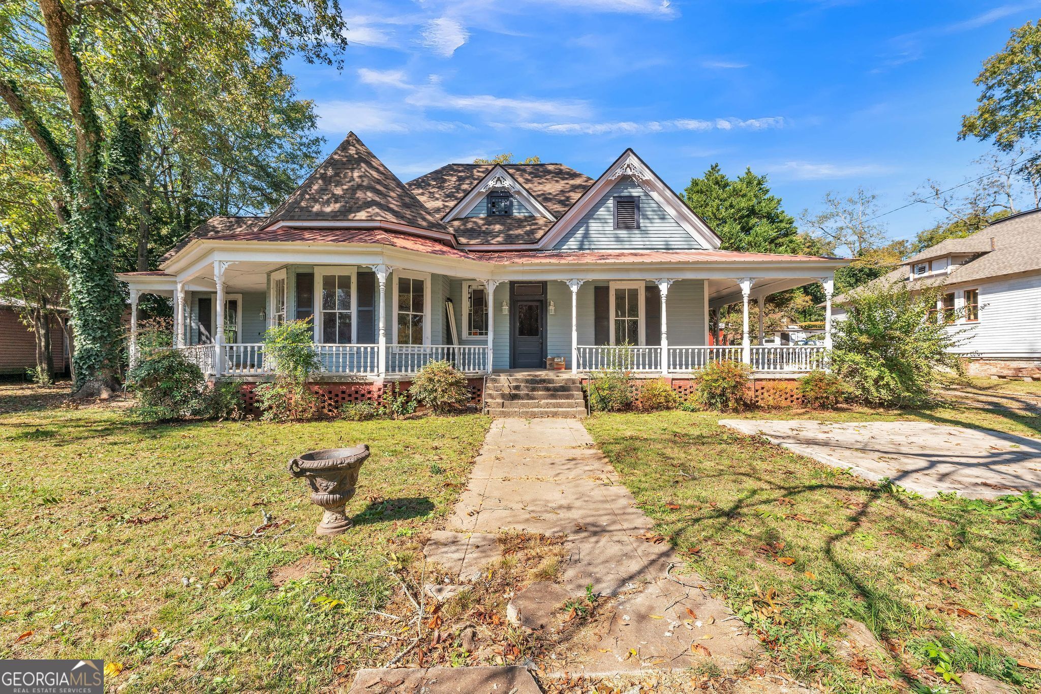 215 Frobel Street Property Photo