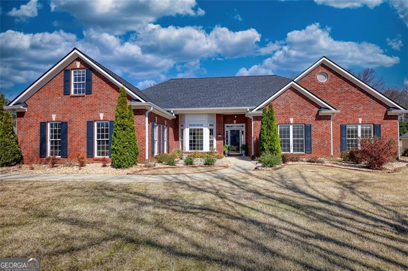 915 Cruce Lake Property Photo