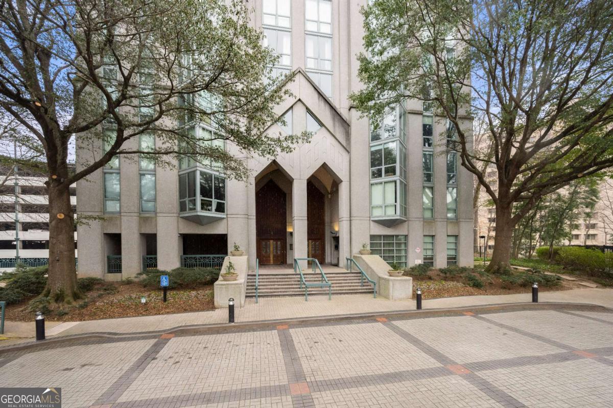 2870 Pharr Court South Nw # 3002 Property Photo