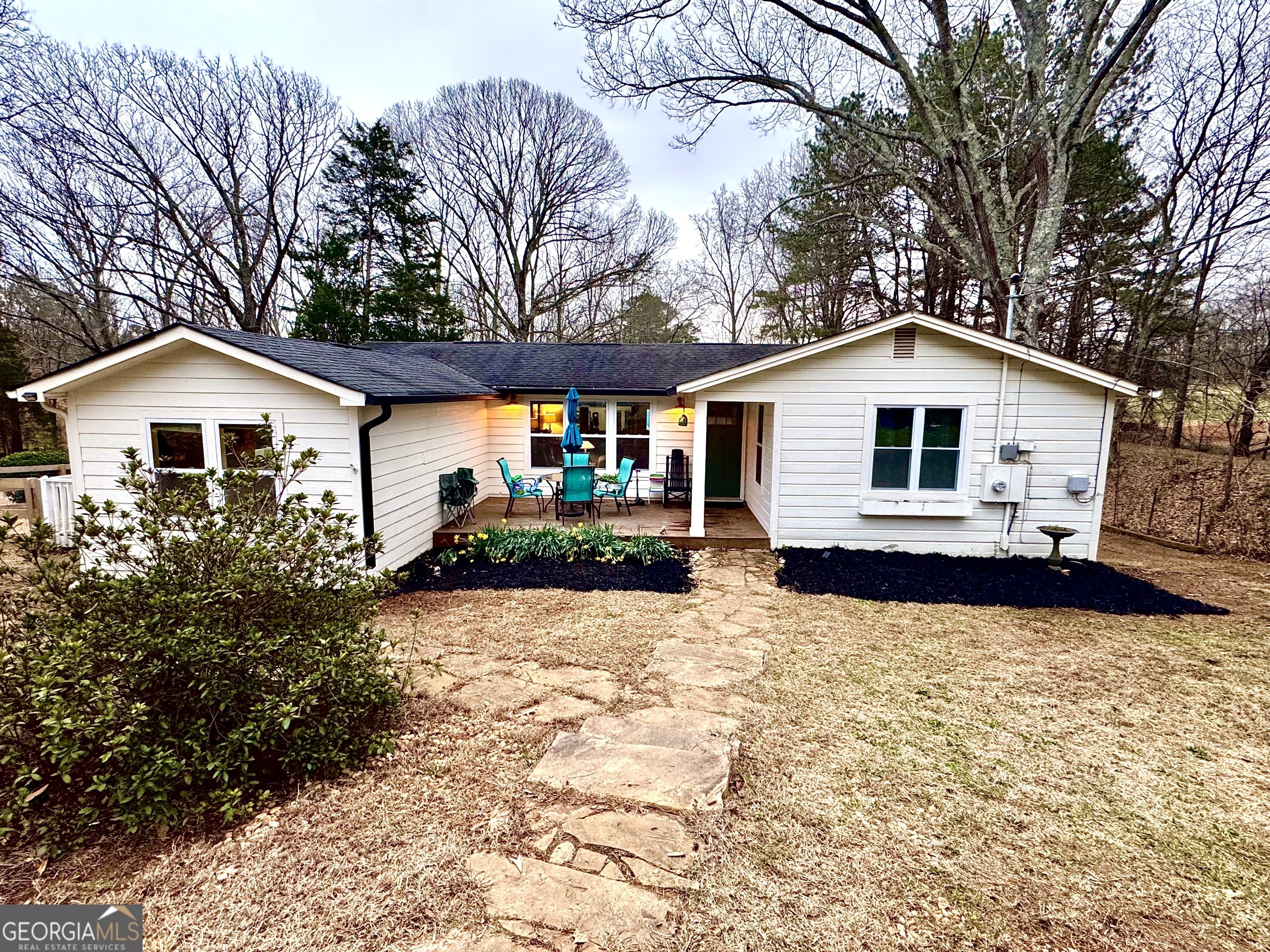 2184 E Cherokee Drive Property Photo