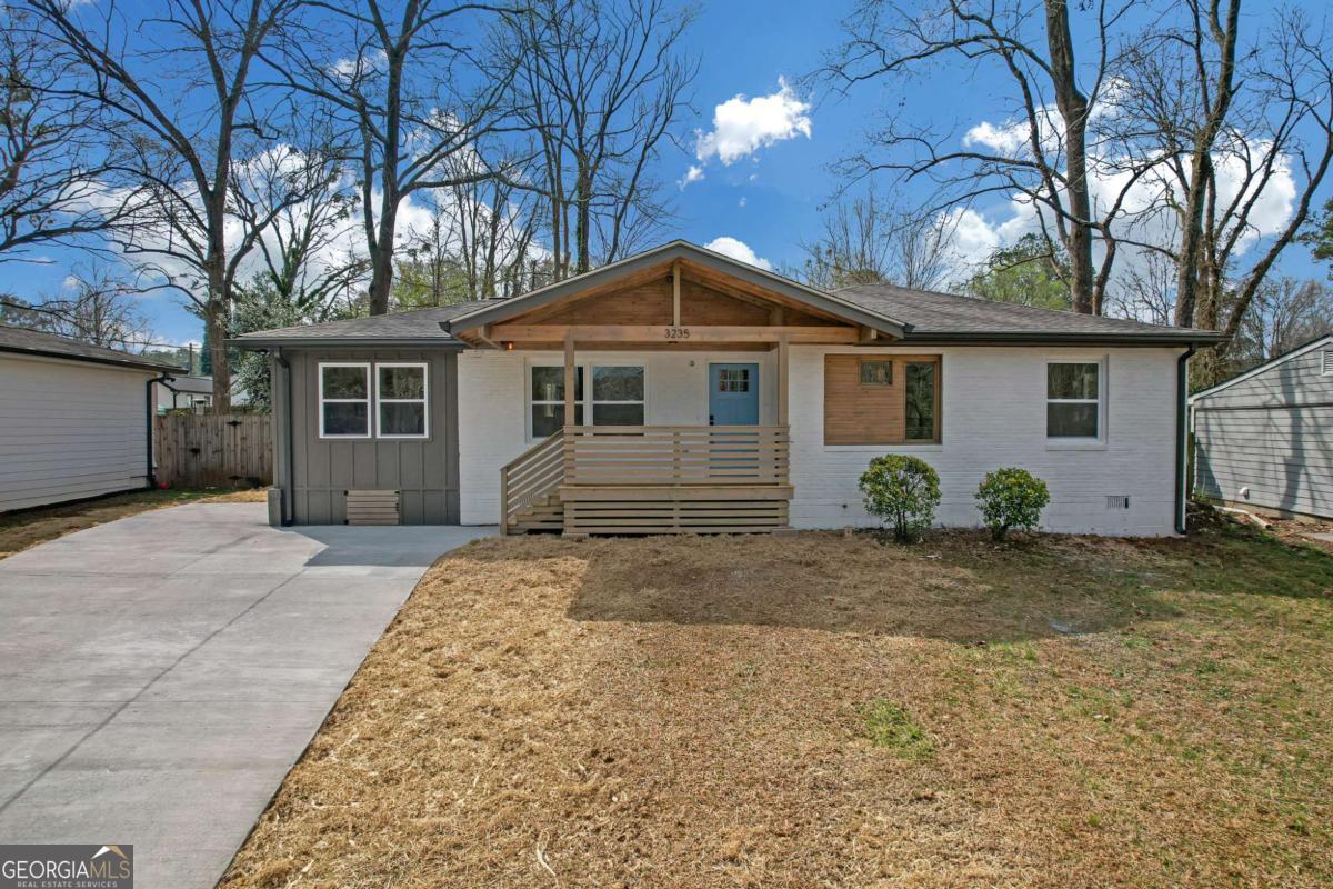 3235 Bluebird Lane Property Photo 1