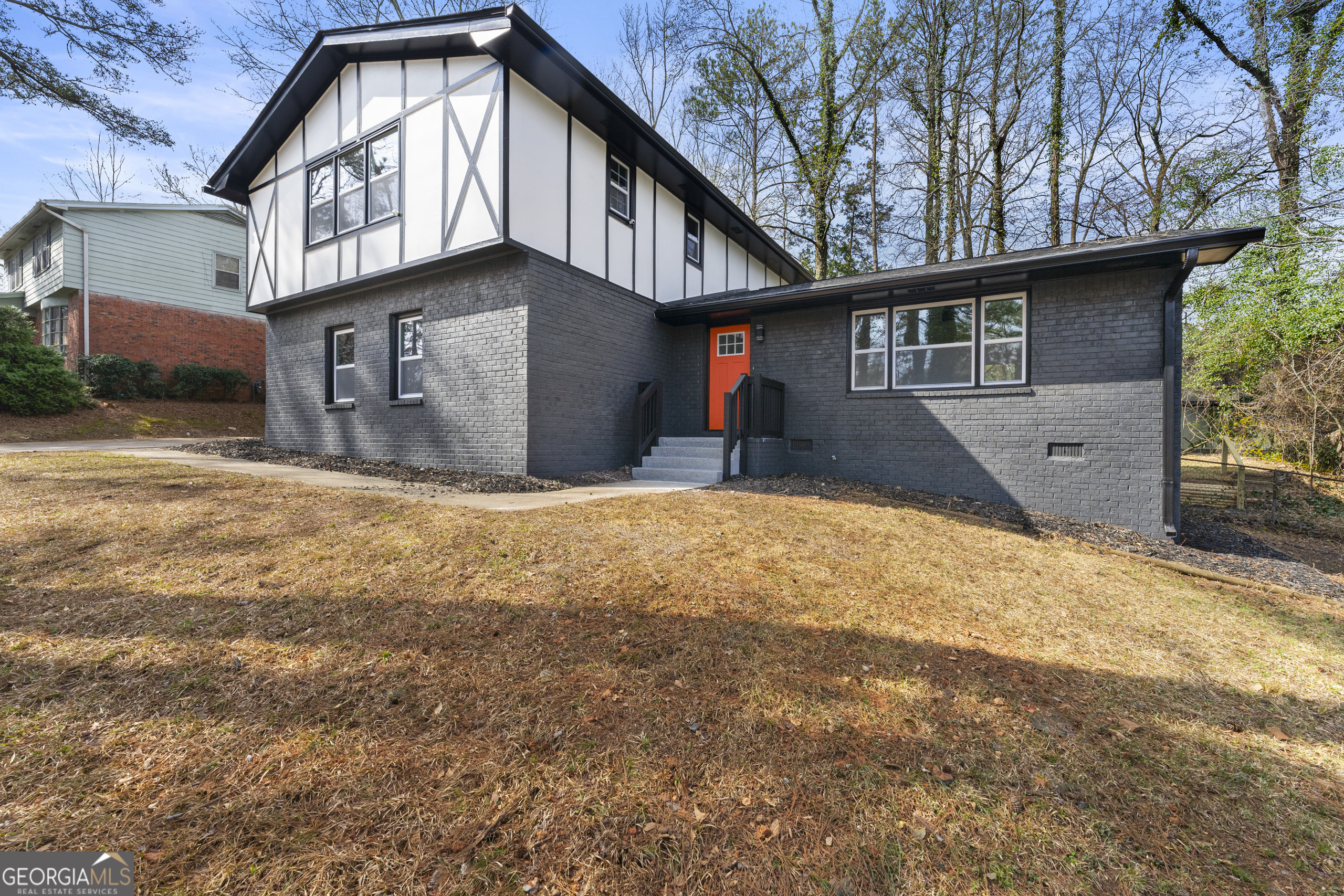 1025 S Indian Creek Drive Property Photo 1