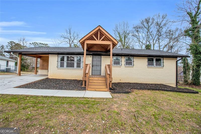 2000 Fairburn Roads Sw Property Photo 1