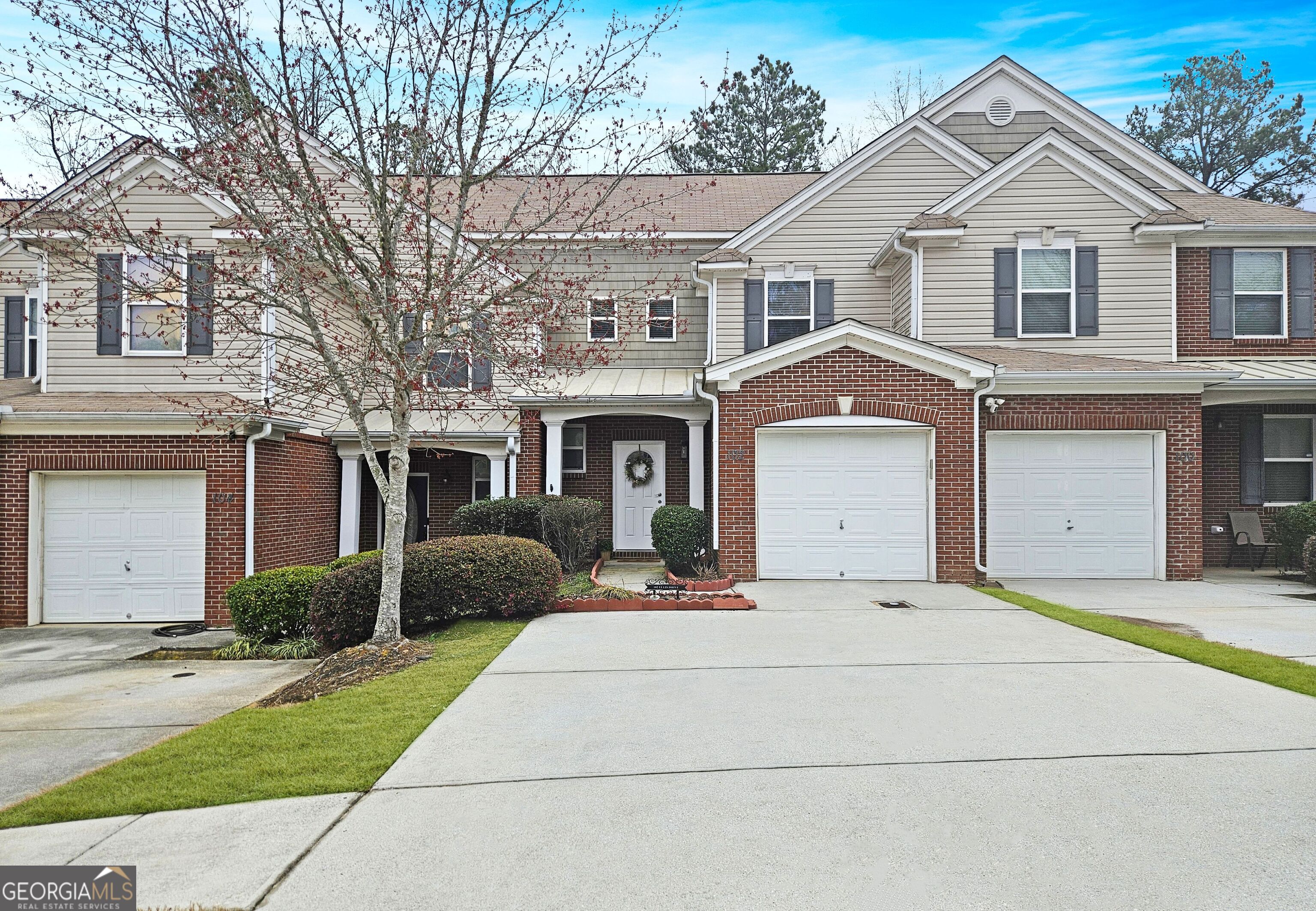 102 Ellis Drive Property Photo