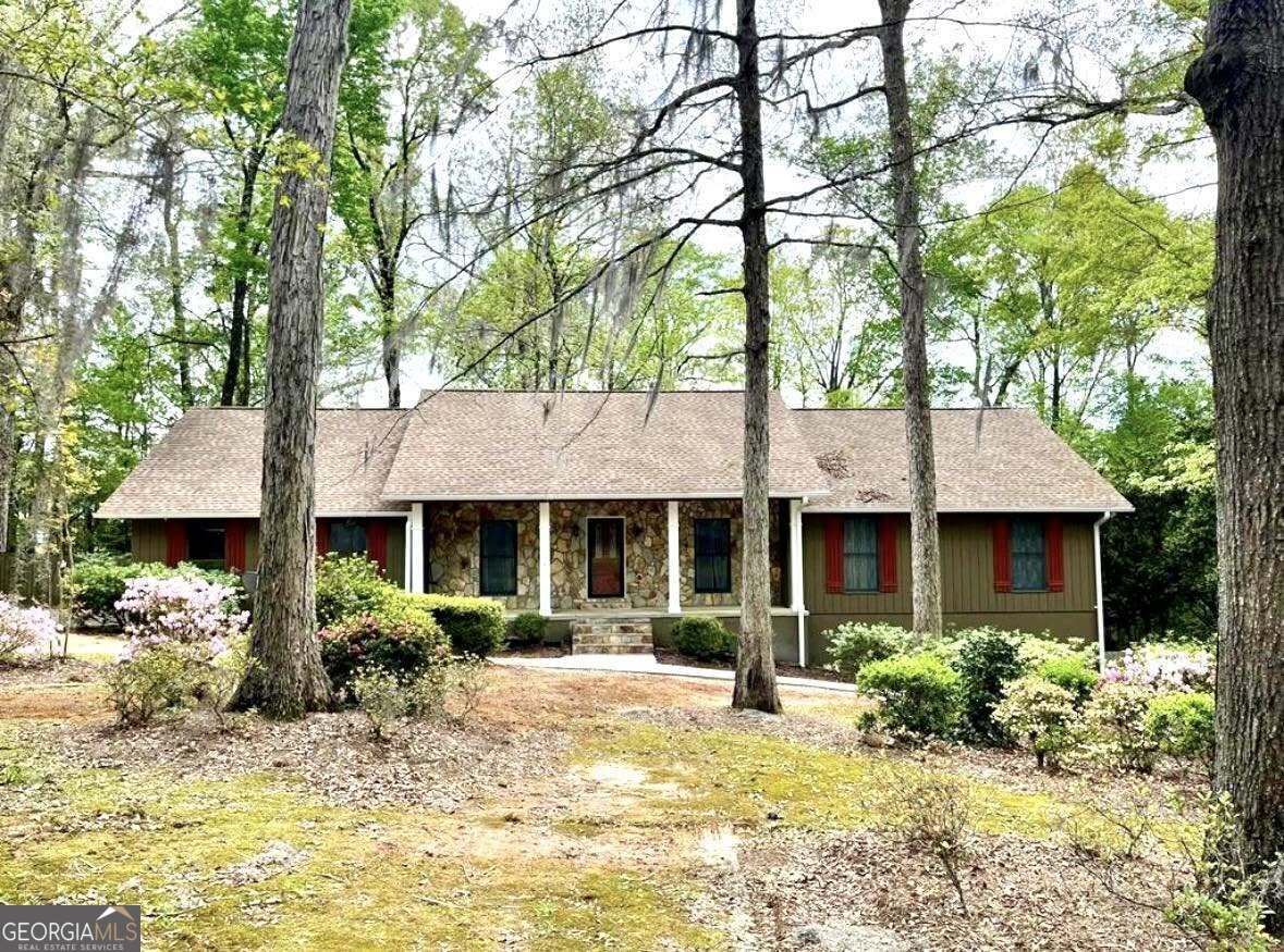 112 White Oak Circle Property Photo