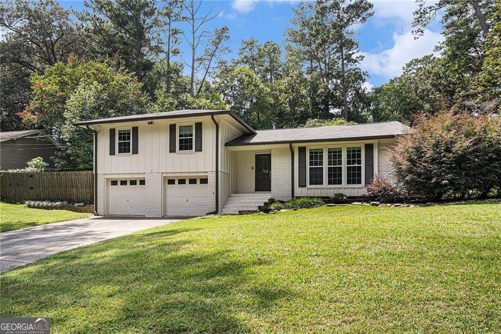 5498 Stoneybrook Court Se Property Photo
