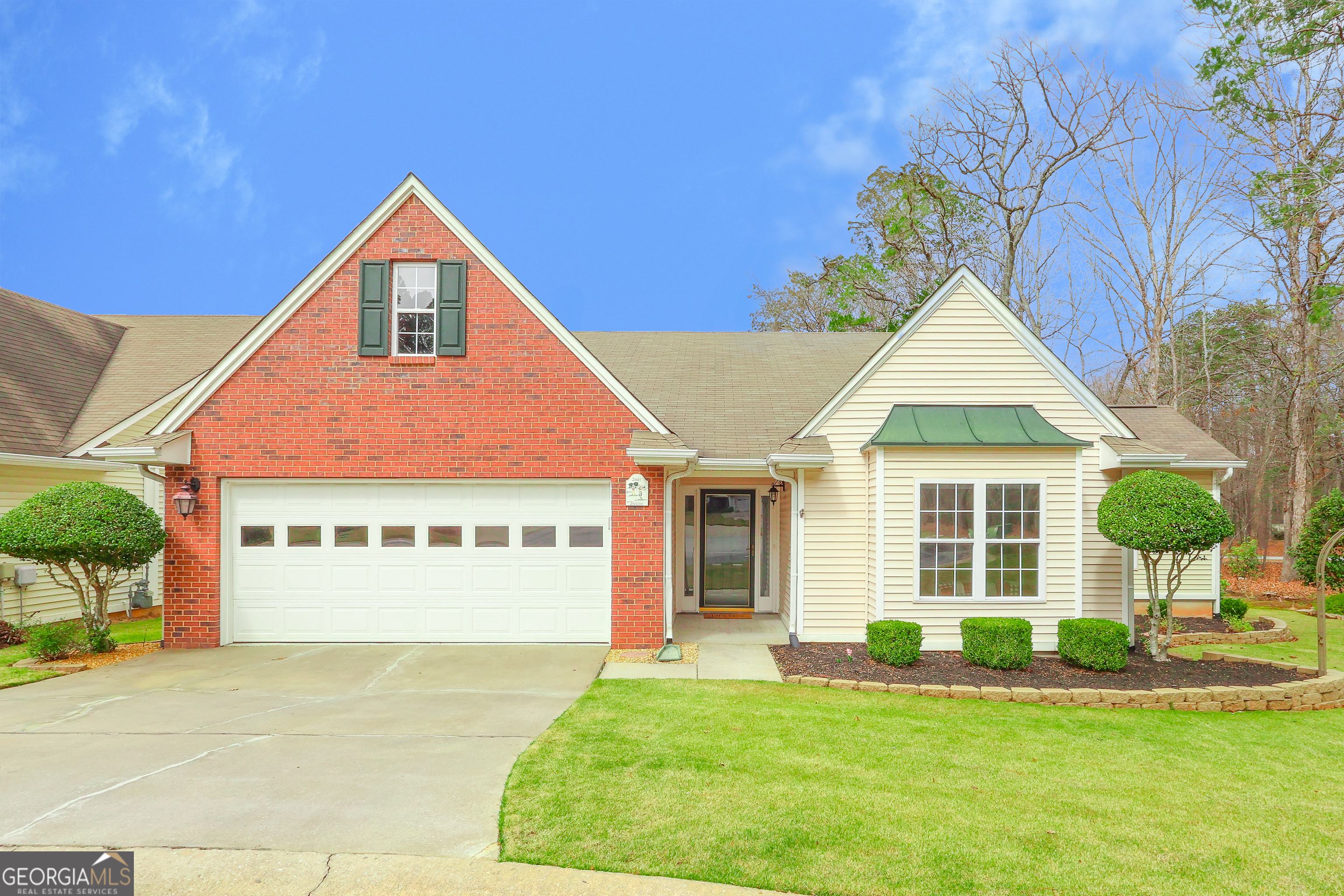 1067 Pinehurst Drive Property Photo 1