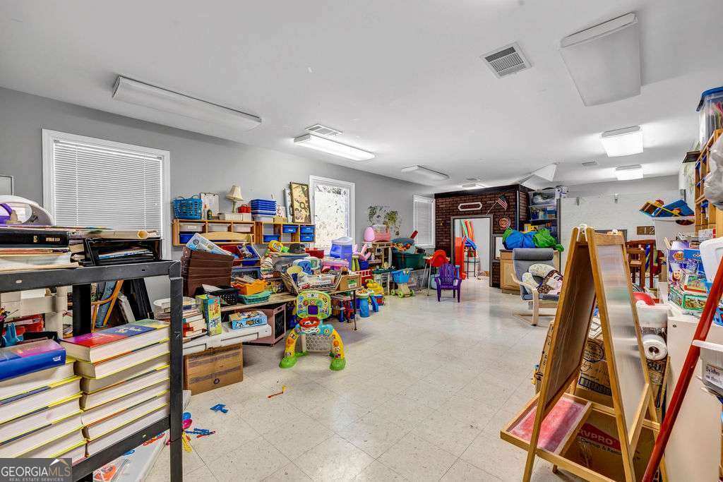 6218 Hospital Way Property Photo 17