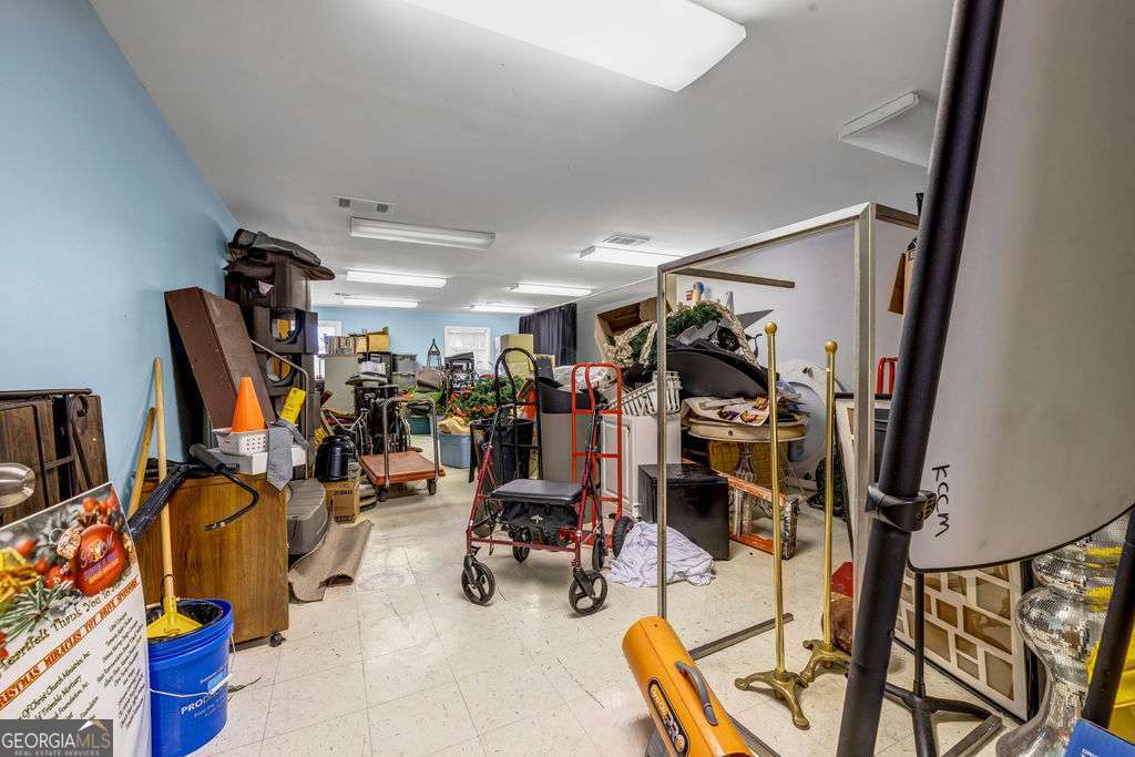6218 Hospital Way Property Photo 18