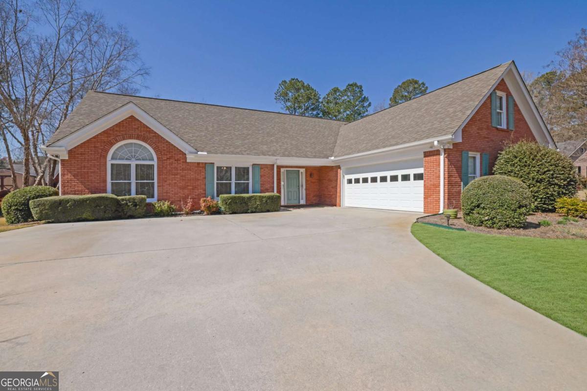223 Ivy Creek Drive Property Photo
