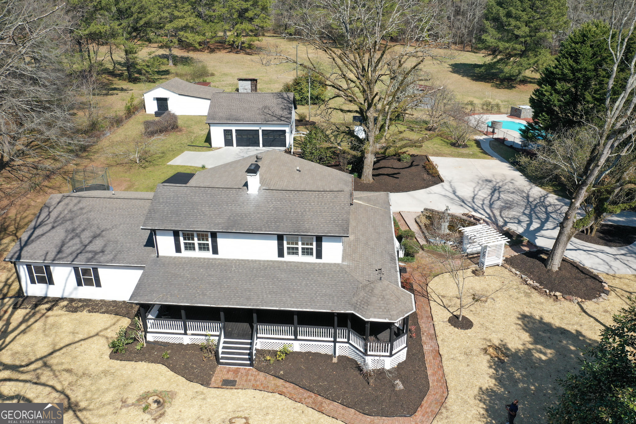 813 Sandy Creek Road Property Photo 1