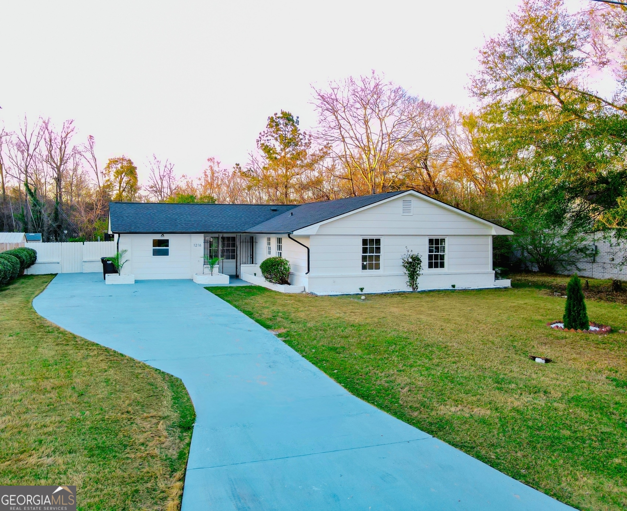 1216 Woodburn Court Property Photo 1