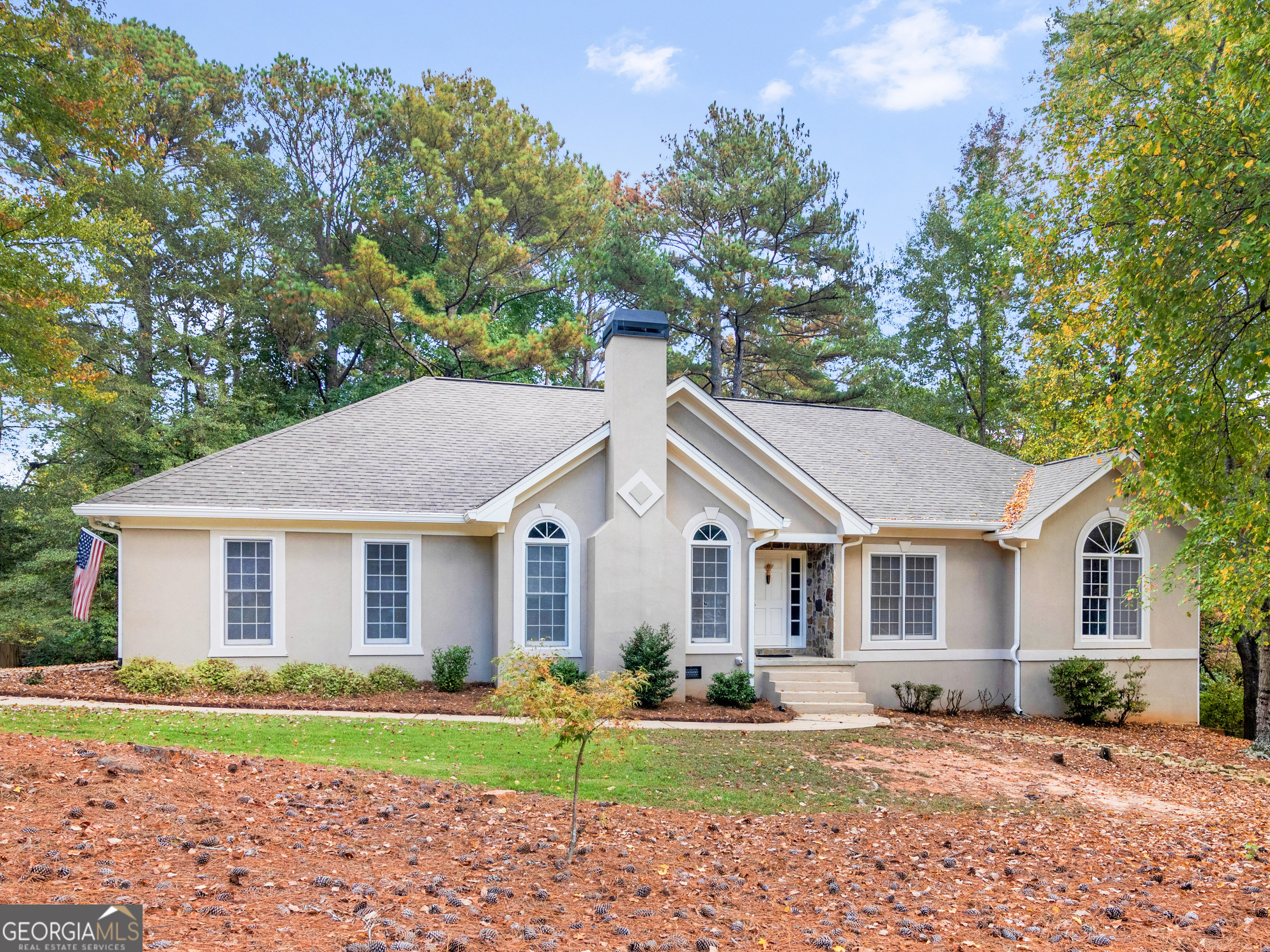 1300 Lakehaven Parkway Property Photo