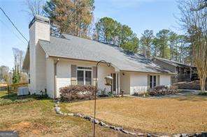 580 Holt Road Ne Property Photo