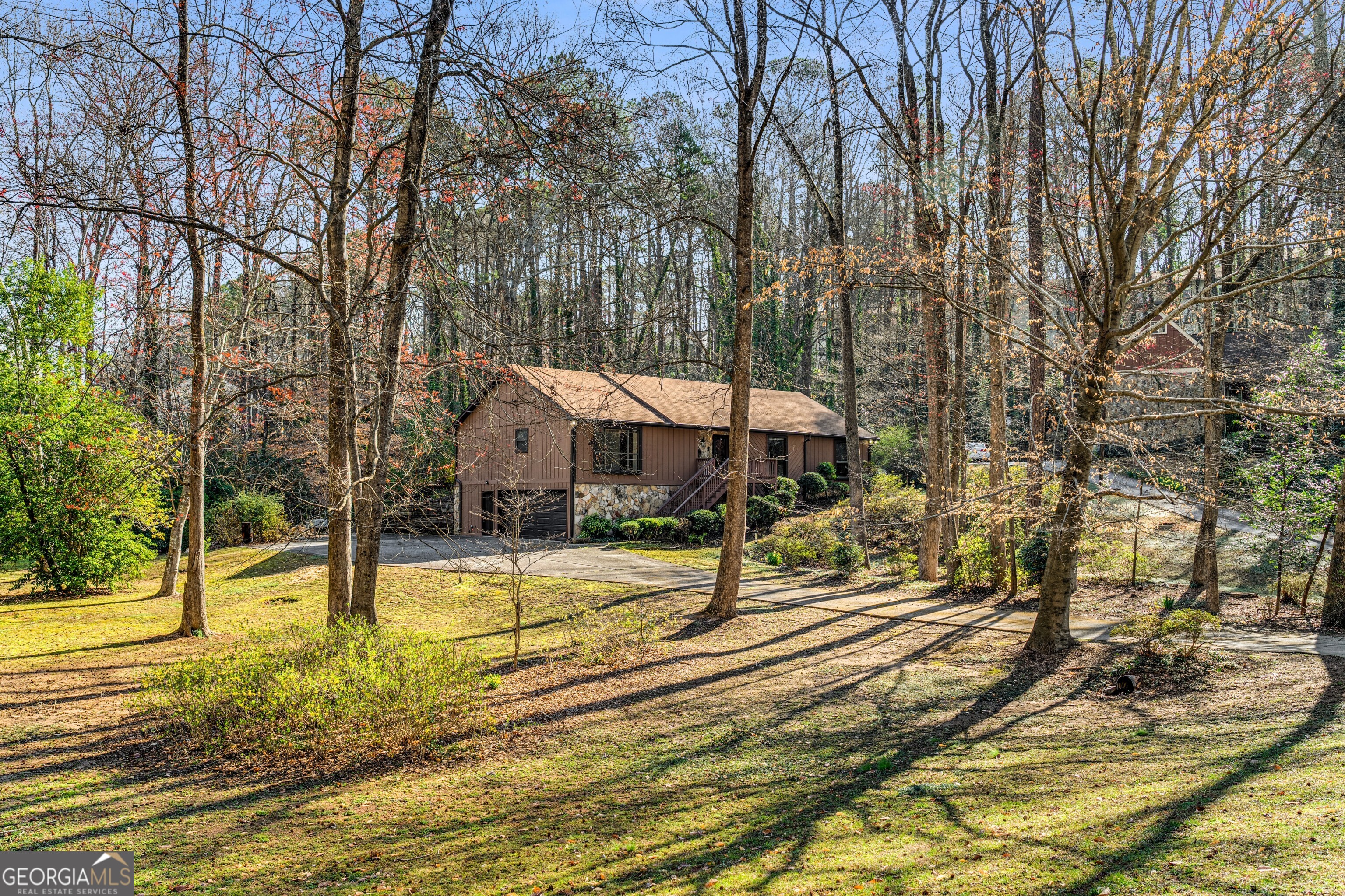 360 W Spalding Drive Property Photo