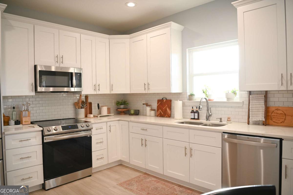 204 North Avenue Property Photo 8