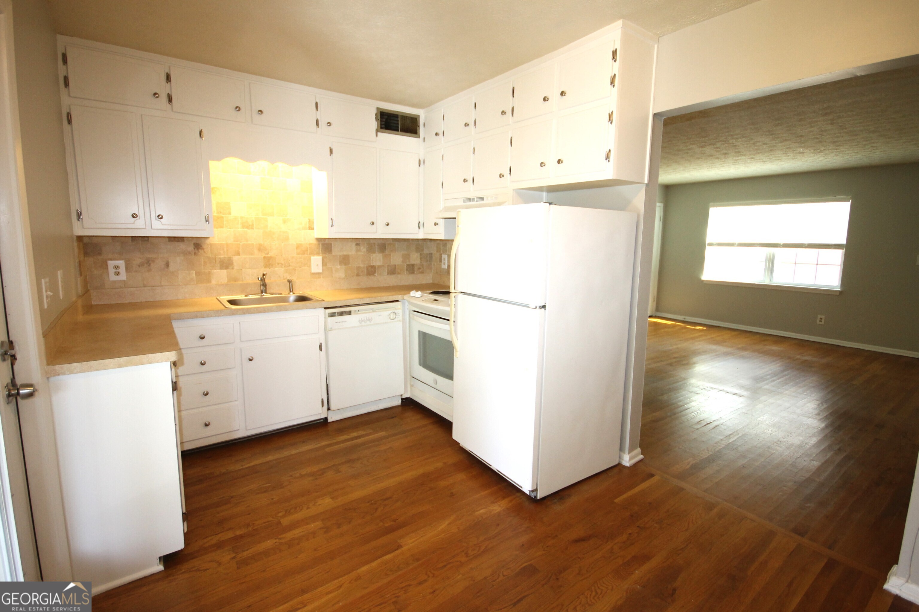 606 Coventry Road # 1 Property Photo