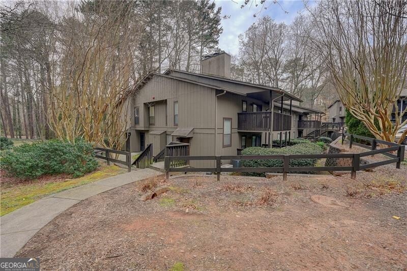 1804 Cumberland Court Se Property Photo 1