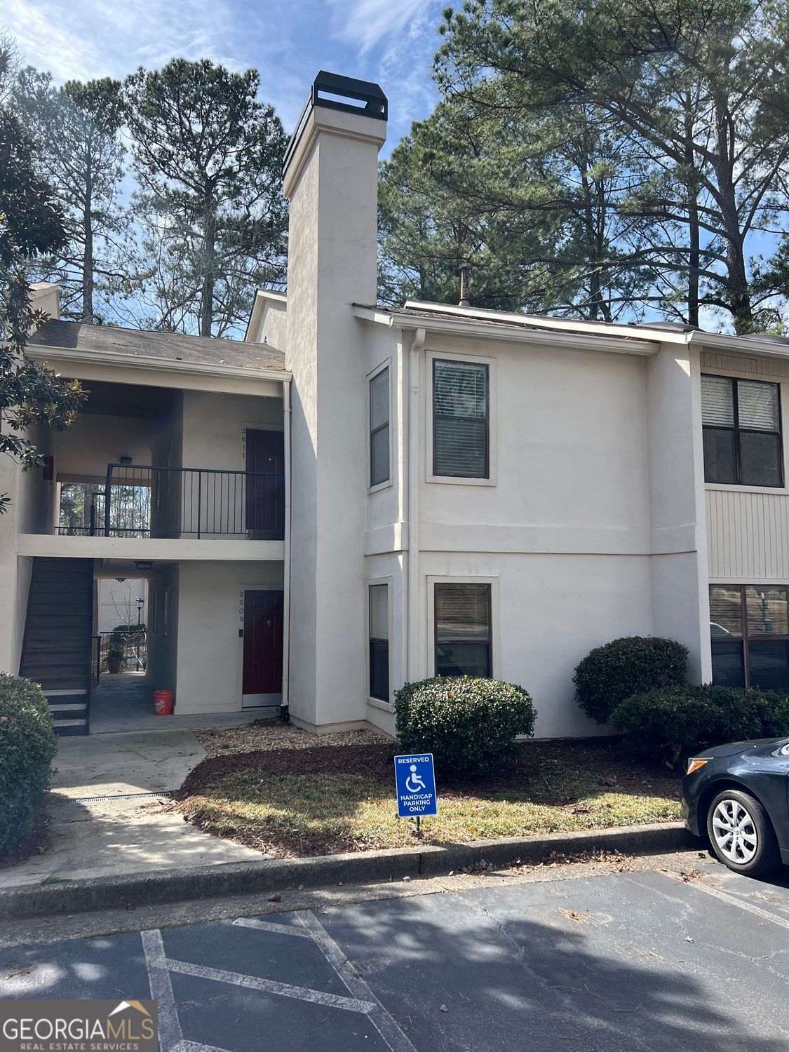 2611 Huntingdon Chase Property Photo 1