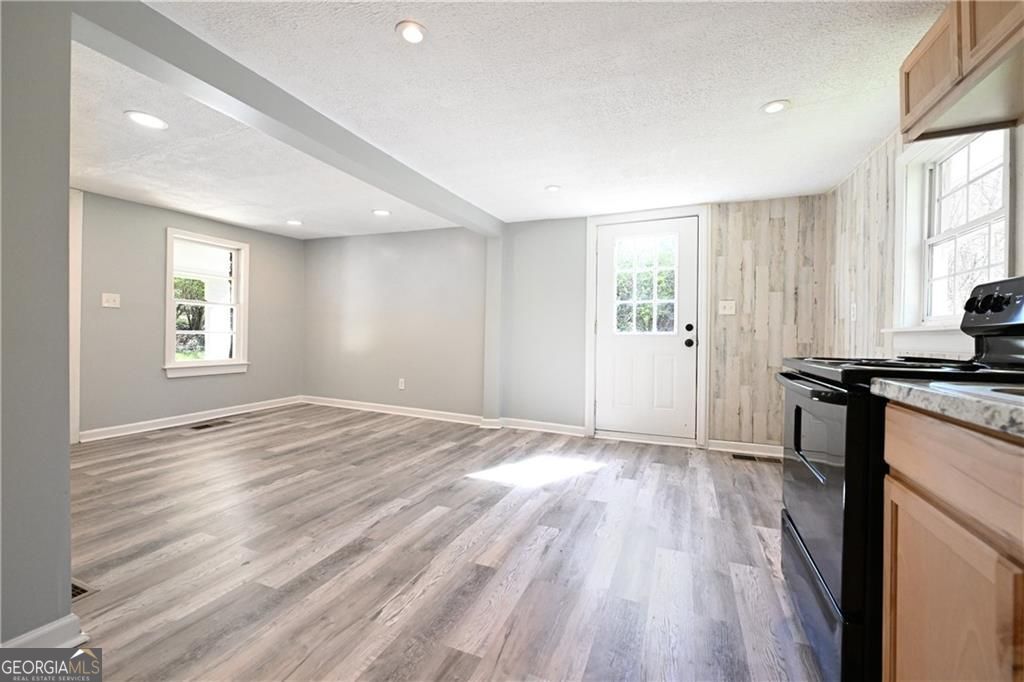 6886 Upshaw Mill Road Property Photo 1