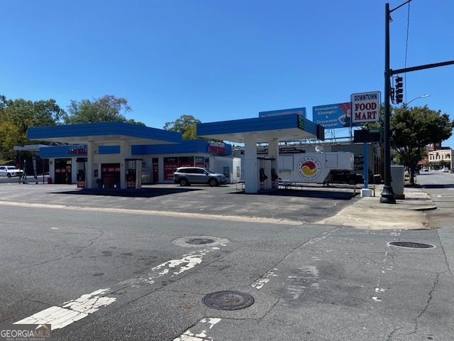 610 Broad Street Property Photo