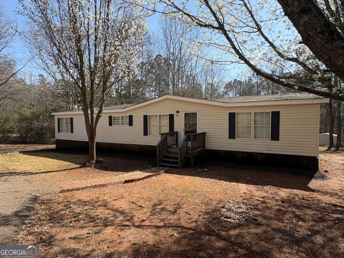 592 Jim David Road Property Photo