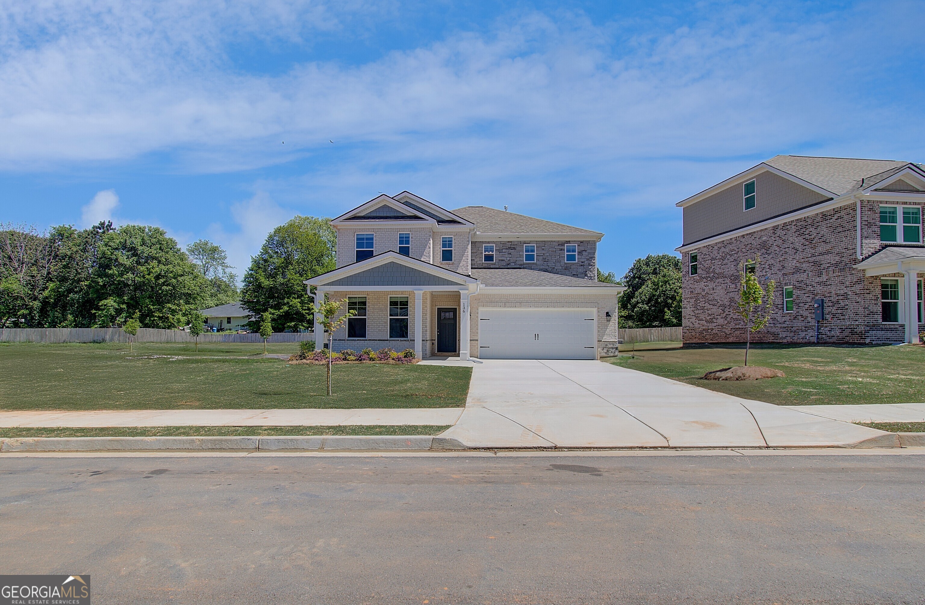 136 Dalston Cove Property Photo