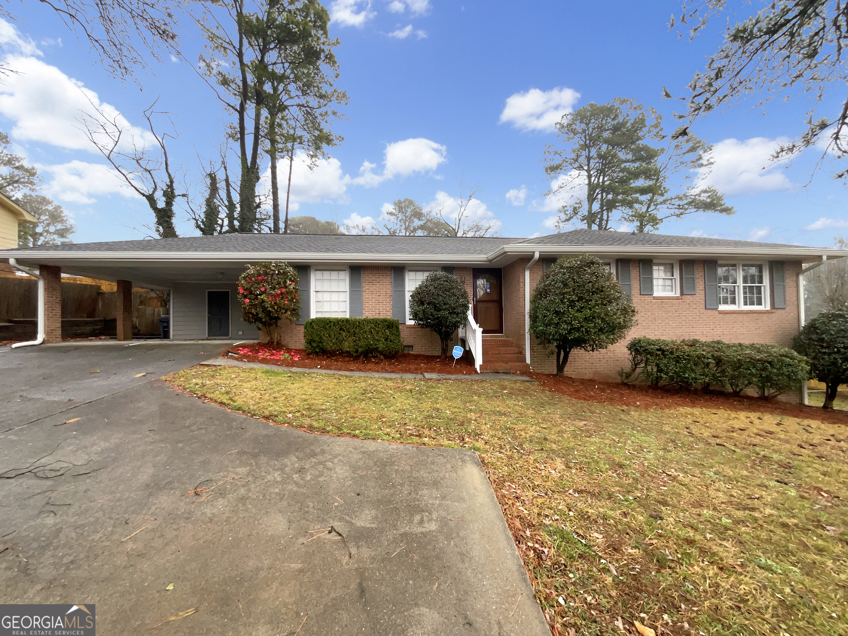 2159 Pinehurst Road Property Photo