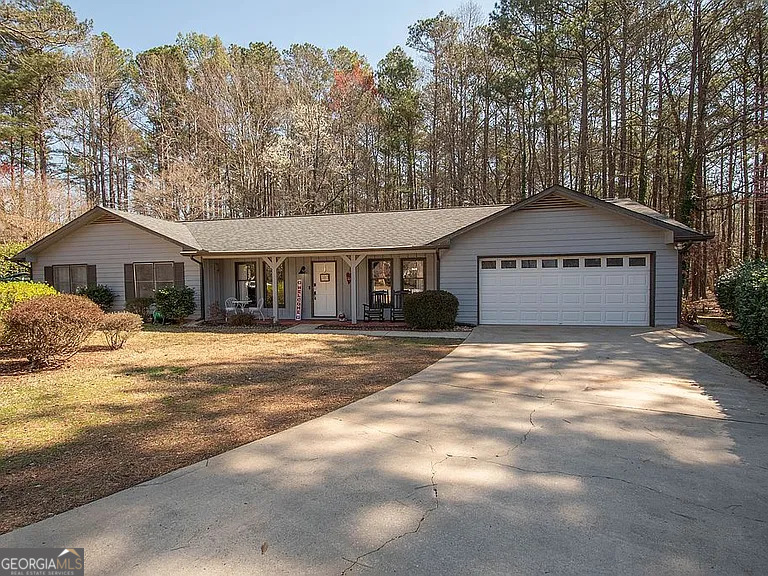 120 Fountain Head Property Photo 1