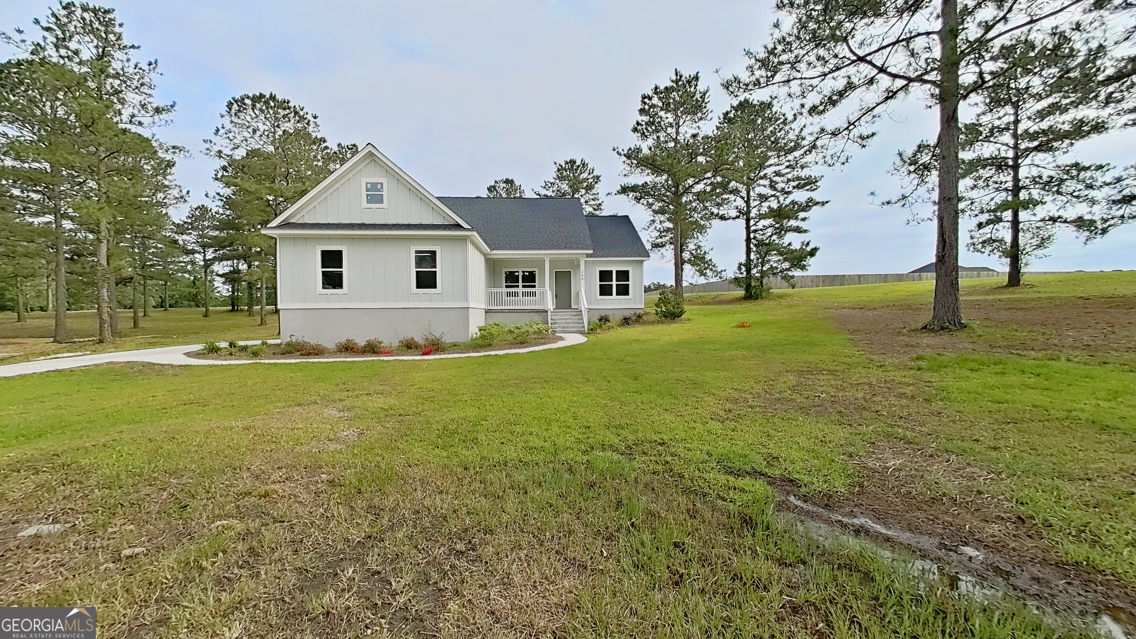 264 Woodridge Lane Property Photo 2