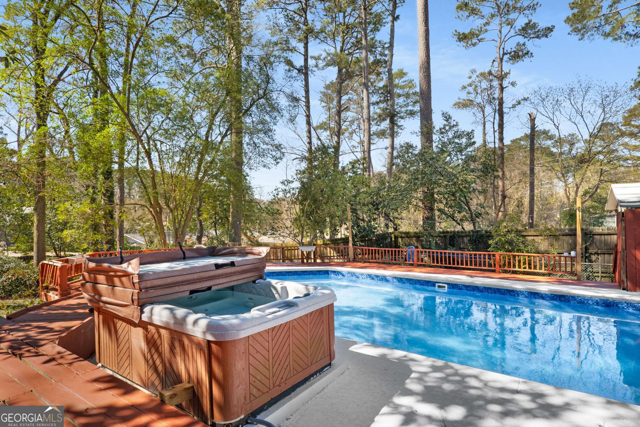 1175 Kingsley Circle Ne Property Photo