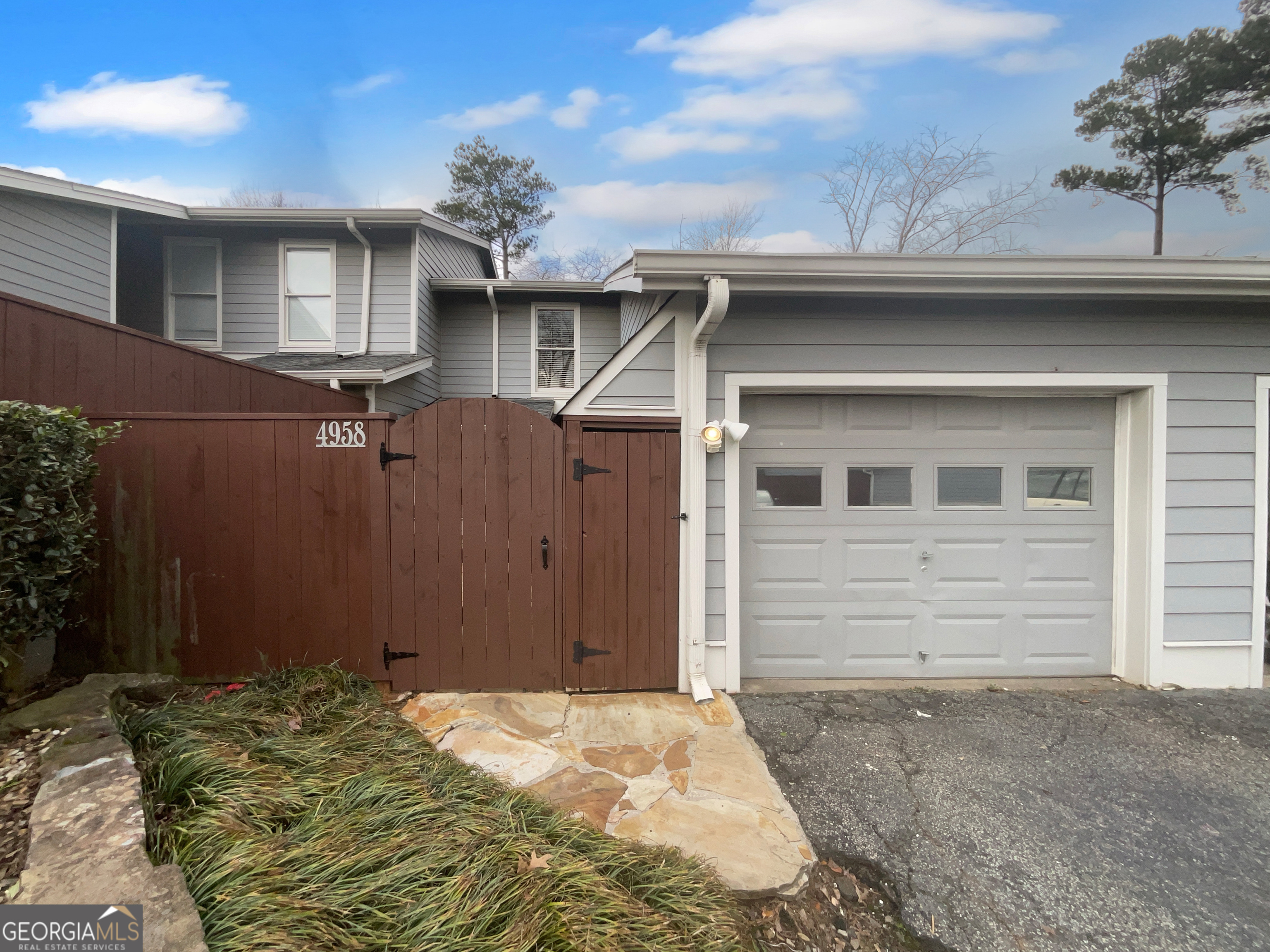 4958 Meadow Lane Property Photo 1