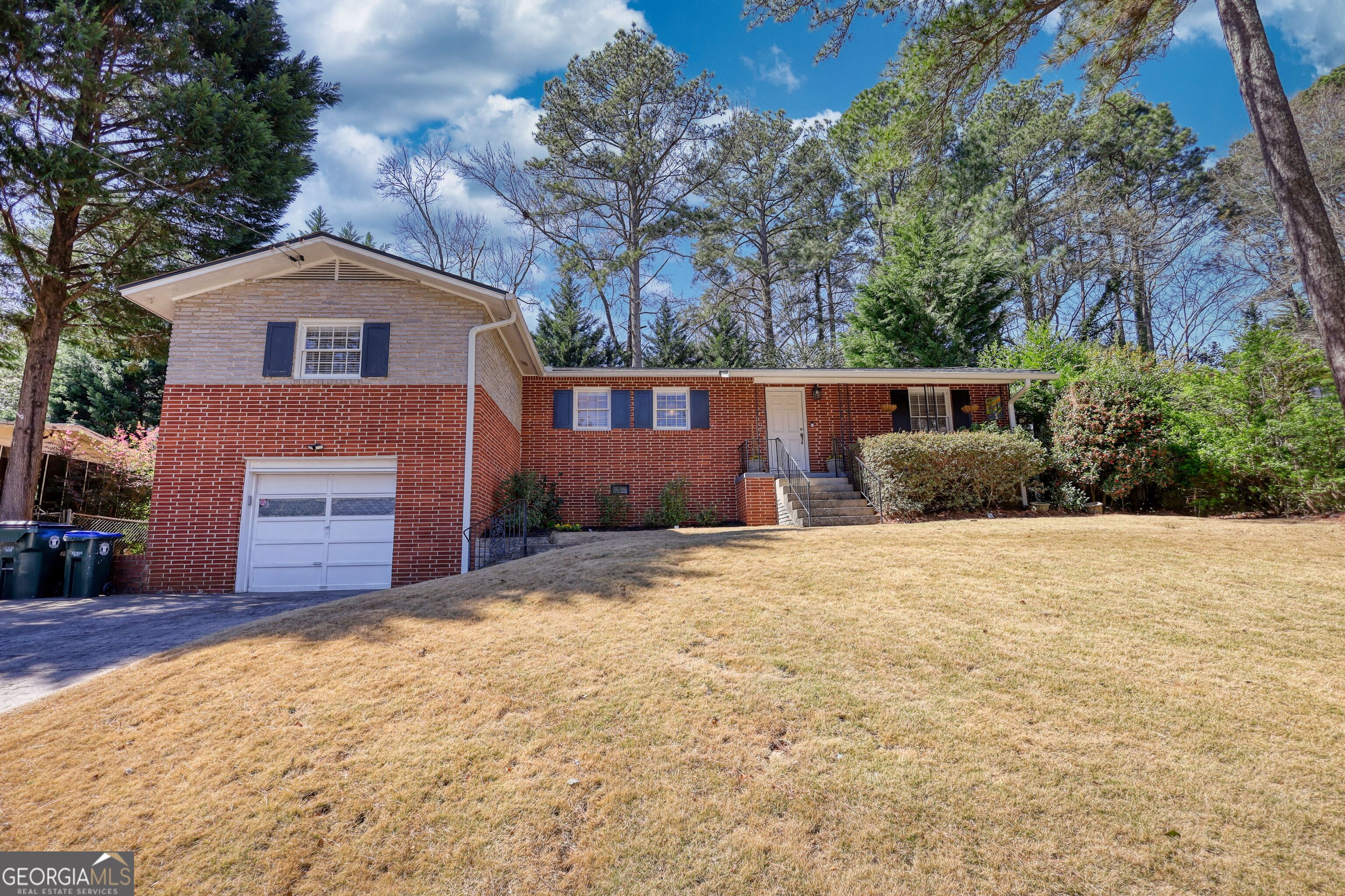 3796 Greenhill Drive Property Photo