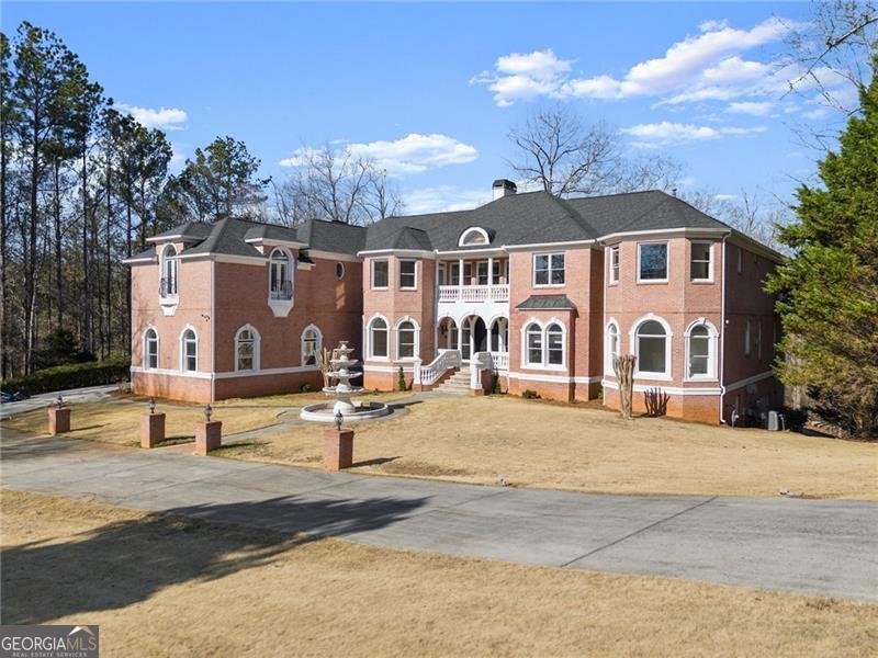 10 Club Court Property Photo