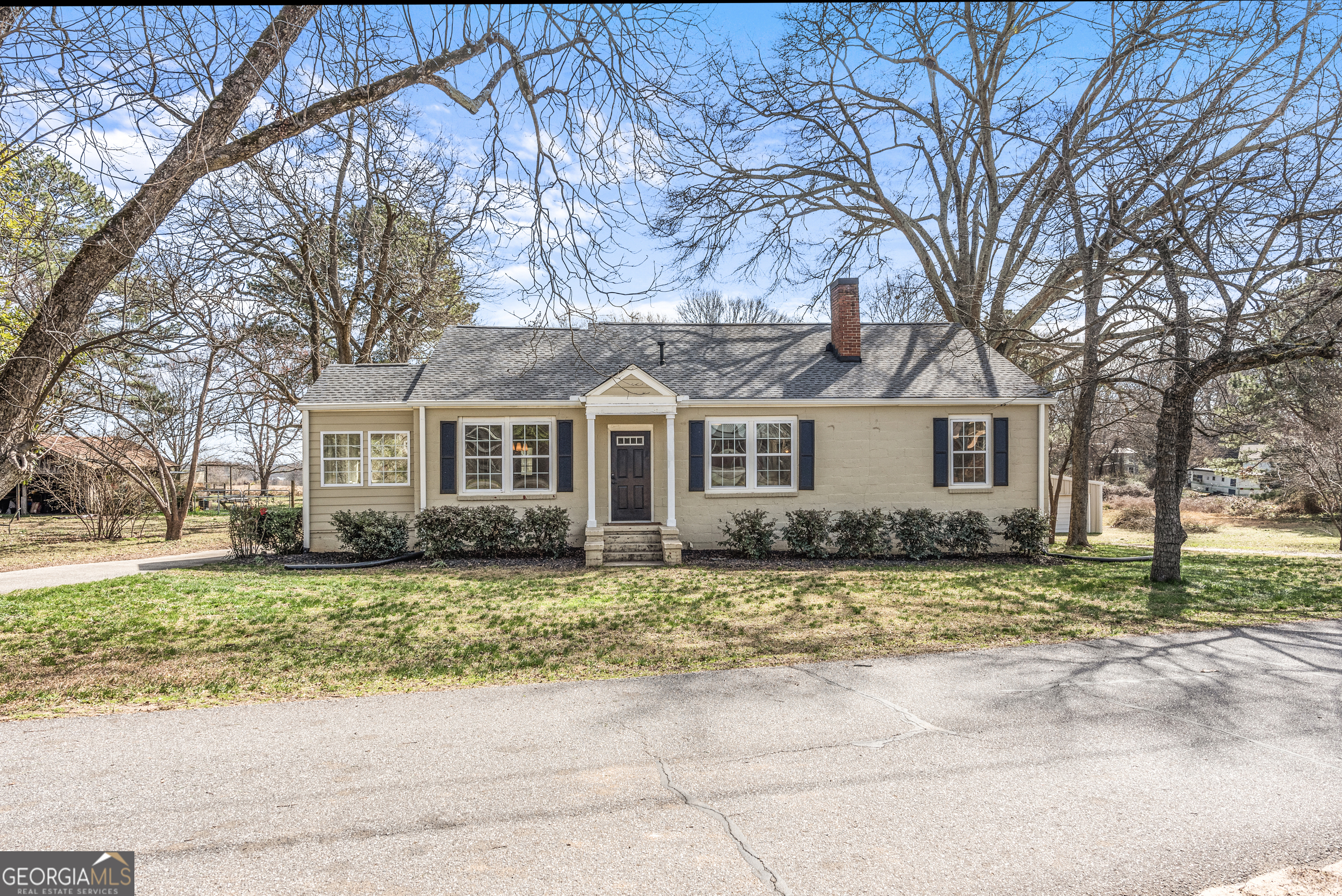 1050 Old Bishop Road Property Photo