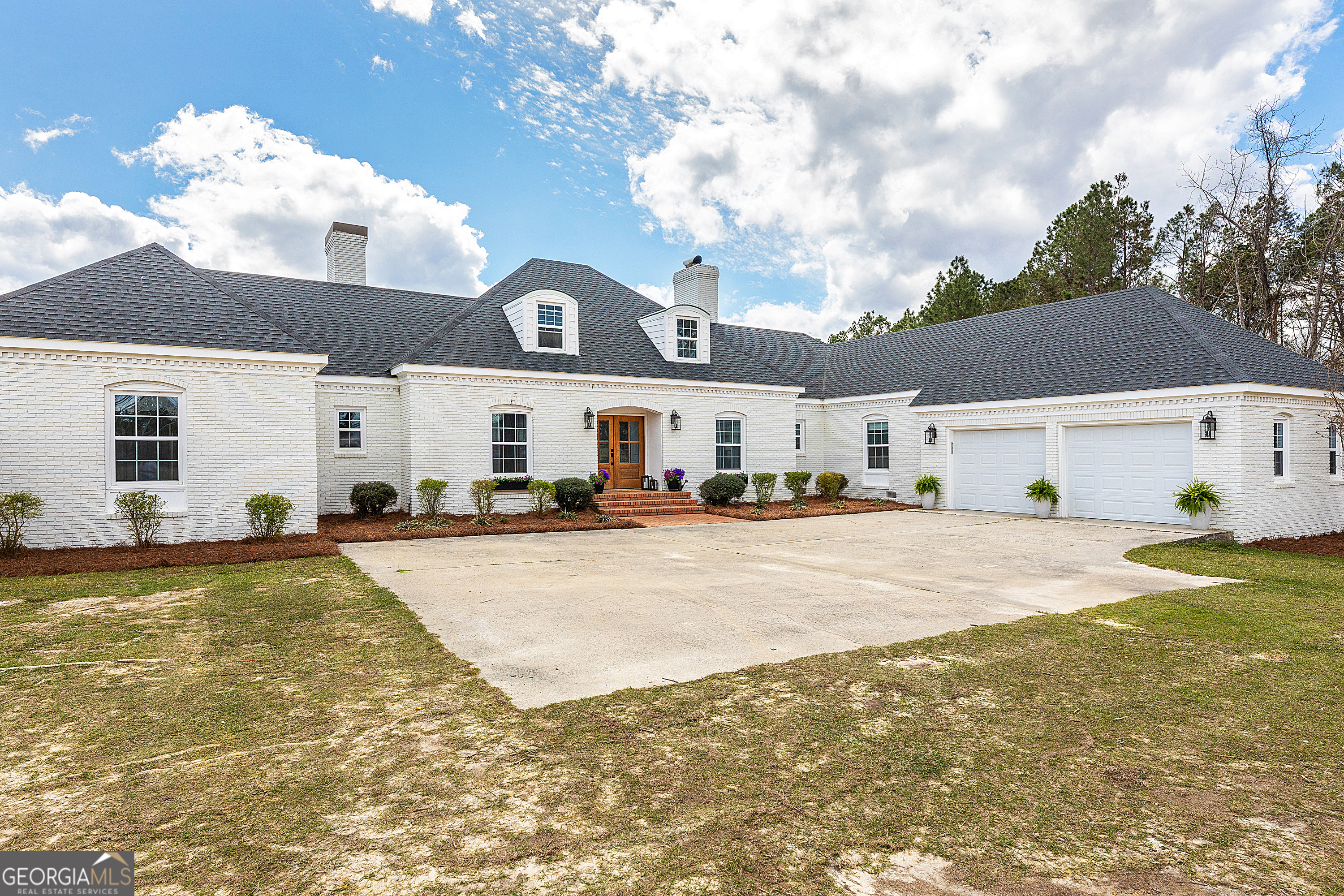 2271 Nursery Road Property Photo