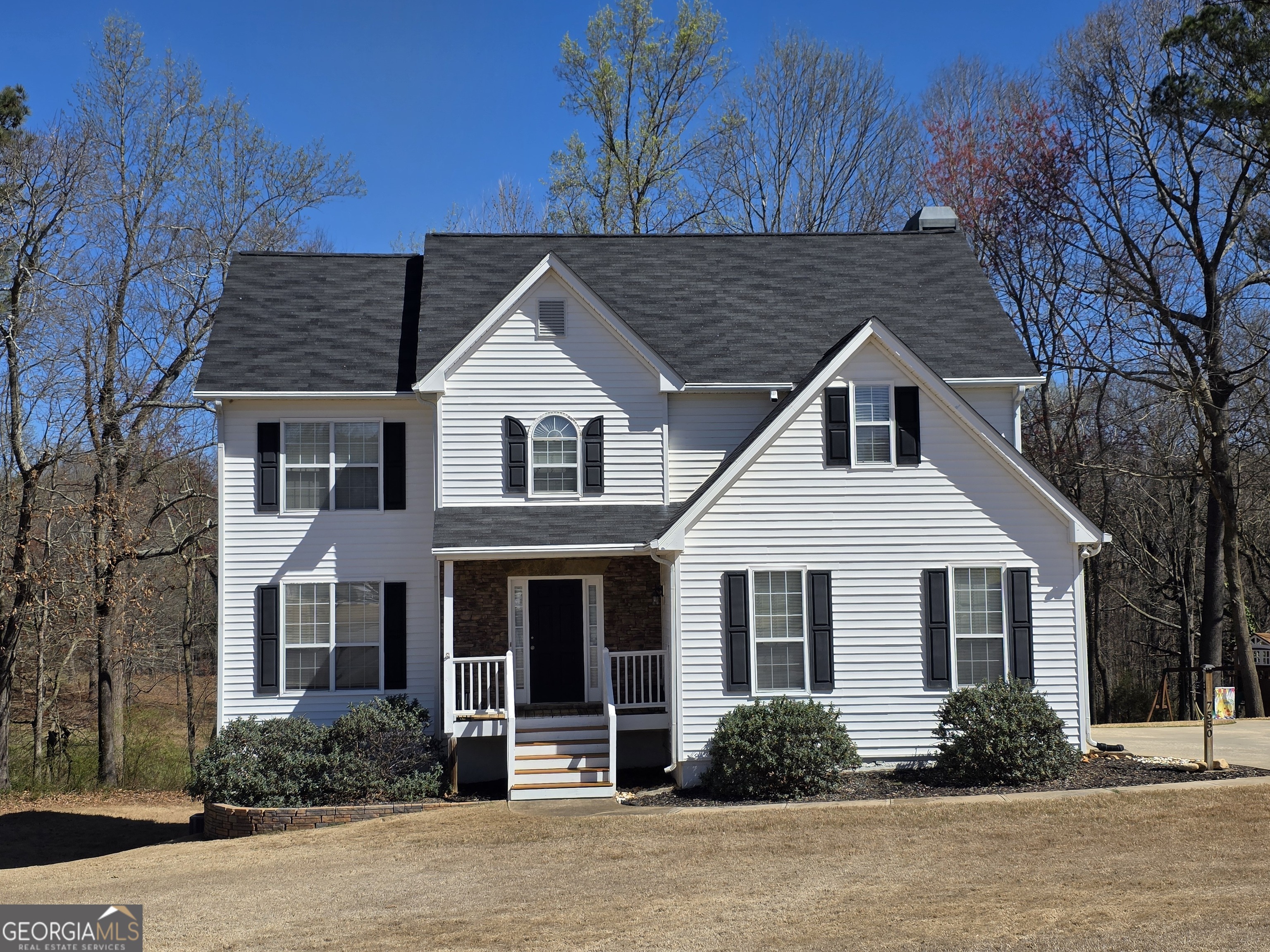 7550 Beechwood Lane Property Photo