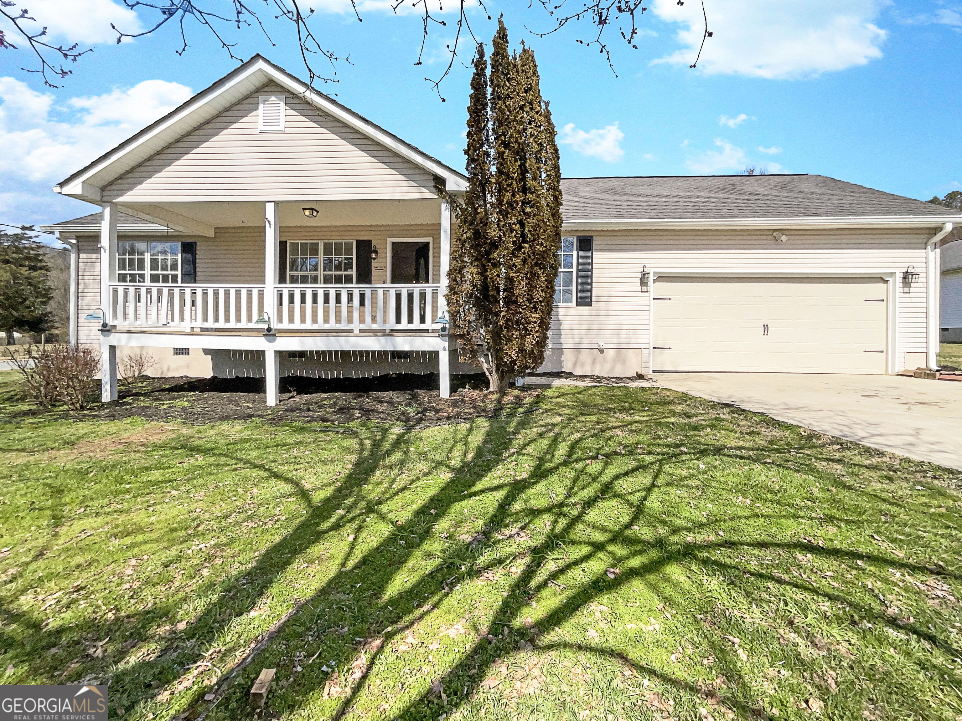 509 White River Road Property Photo