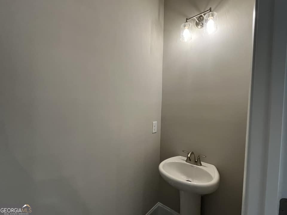 21 Creekside Commons Drive Property Photo 25